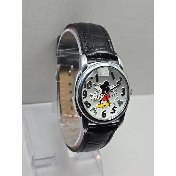 Vintage Lorus Disney Mickey Mouse Yipes Watch New Battery Unisex Leather Band - Picture 3 of 12